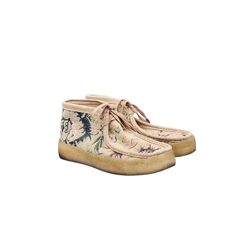 Clarks Men's Size 9.5 EUC Wallabee Cup Boot Tan Floral Tapestry Crepe Sole Boots